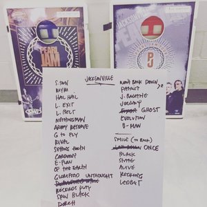 Setlist photo from Pearl Jam - Jacksonville Veterans Memorial Arena, Jacksonville, FL, USA - Apr 13, 2016